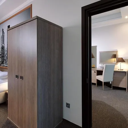 Rius 4* Lviv