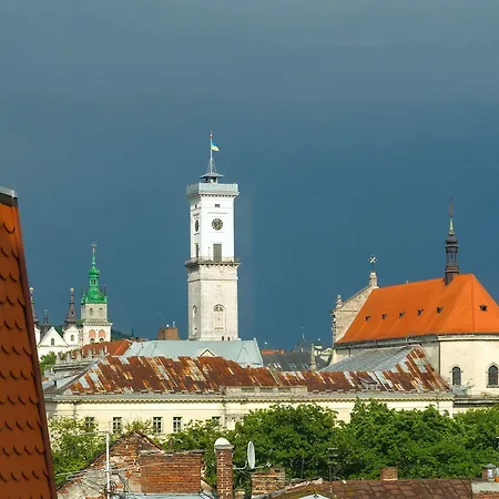 Rius Hotel Lviv