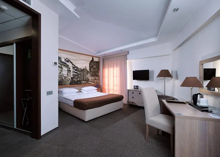 Rius Hotel Leópolis