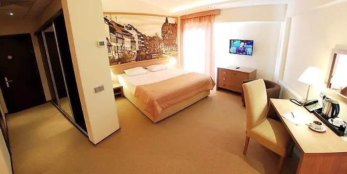Rius Hotel Lviv